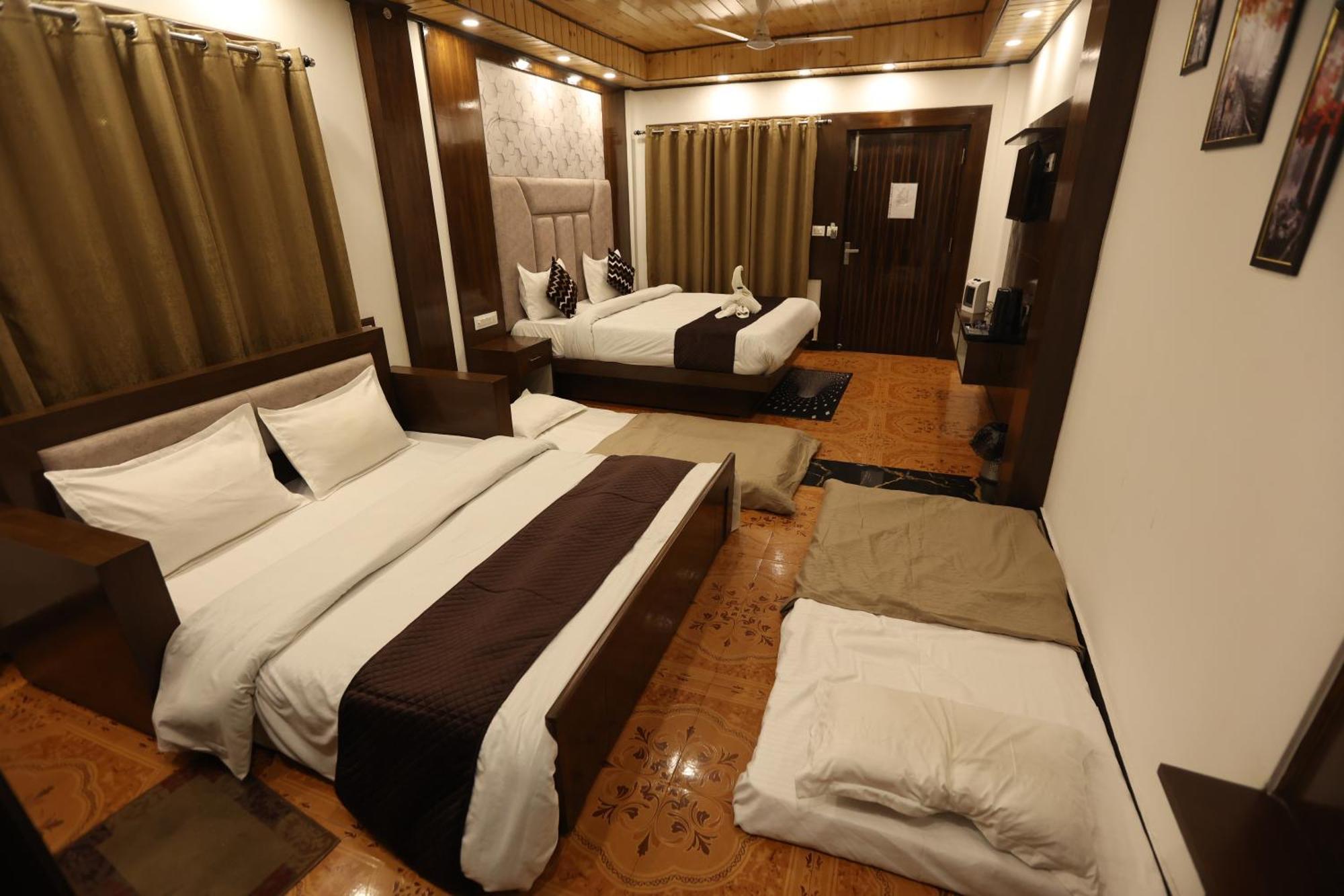 Studioz Paradise Hills Mussoorie Exterior photo