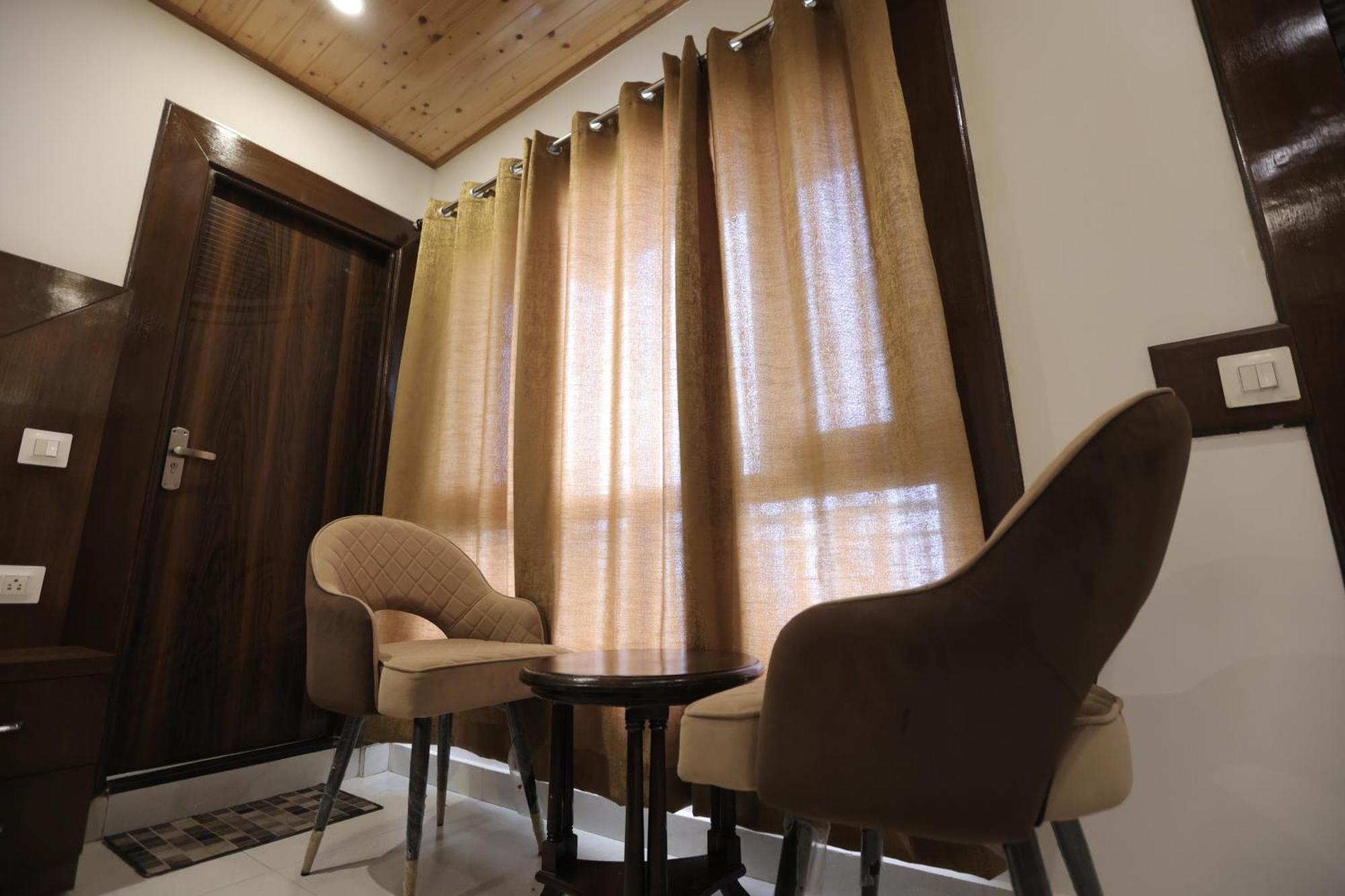 Studioz Paradise Hills Mussoorie Exterior photo