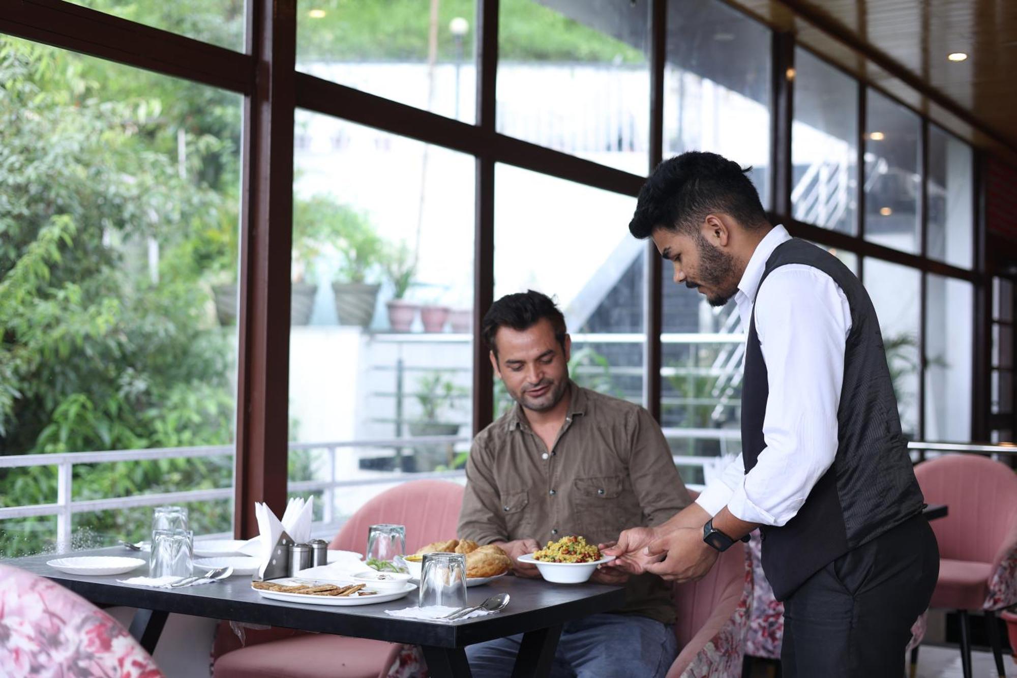 Studioz Paradise Hills Mussoorie Exterior photo